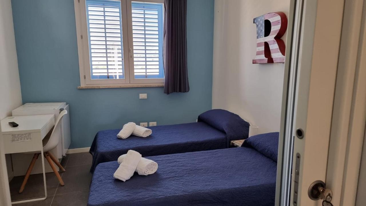 Room & Breakfast Cala Azzurra Macari Bagian luar foto